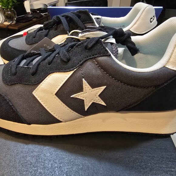 Converse Omega Trainer Sneakers Lifestyle Shoes Black A13378C mens size 10 NEW - Picture 2 of 10